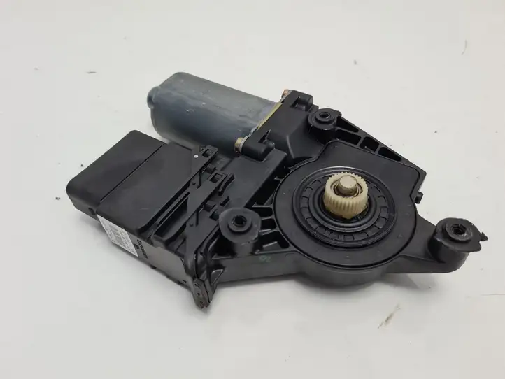 Volkswagen PASSAT B5.5 (2001 - 2005) 0130821696 Стеклоподъемник задней двери — фото 1