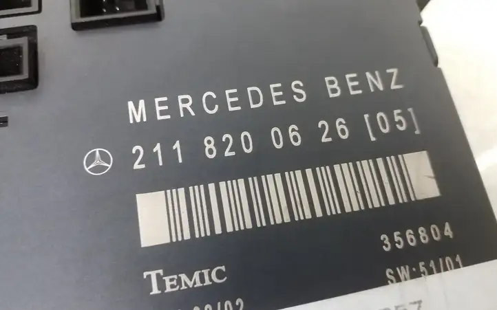 Mercedes-Benz E W211 (2002 - 2009) 2118200626 Блок управления дверью — фото 4