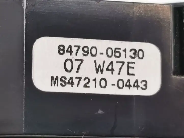 Toyota Avensis T250 (2006 - 2009) 8479005130 Кнопка обогрева стекла — фото 4