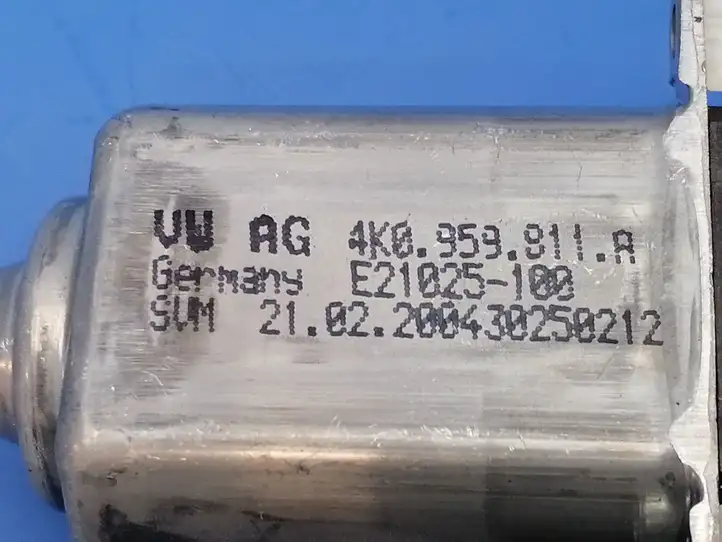 Volkswagen ID.3 (2019 - ) 4k0959811a Стеклоподъемник задней двери — фото 3