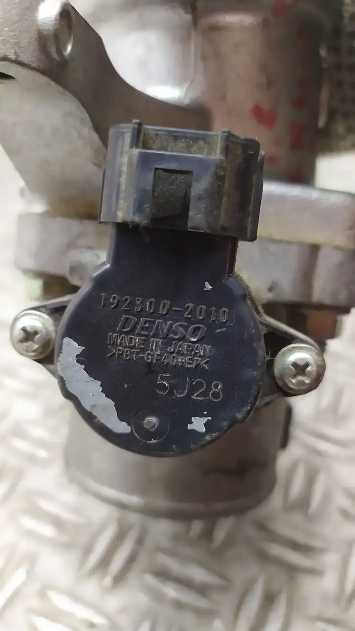 Toyota Land Cruiser (J120) (2002 - 2009) 1923002010 Дроссельная заслонка — фото 3