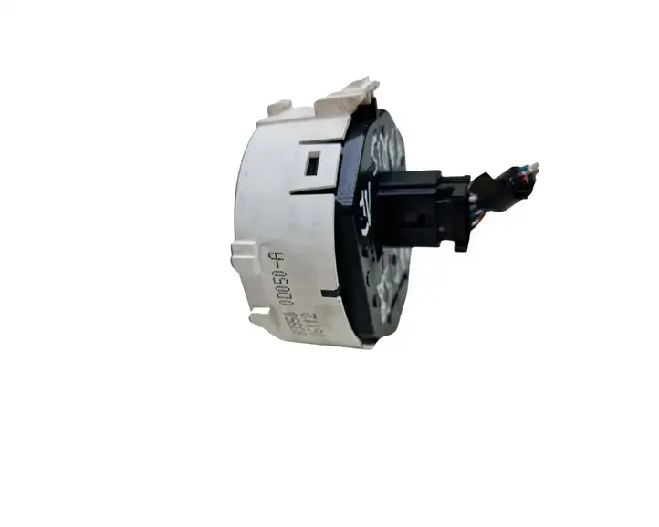 Toyota Yaris (2009 - 2012) 839500D050A Включатель аварийных фонарей — фото 5