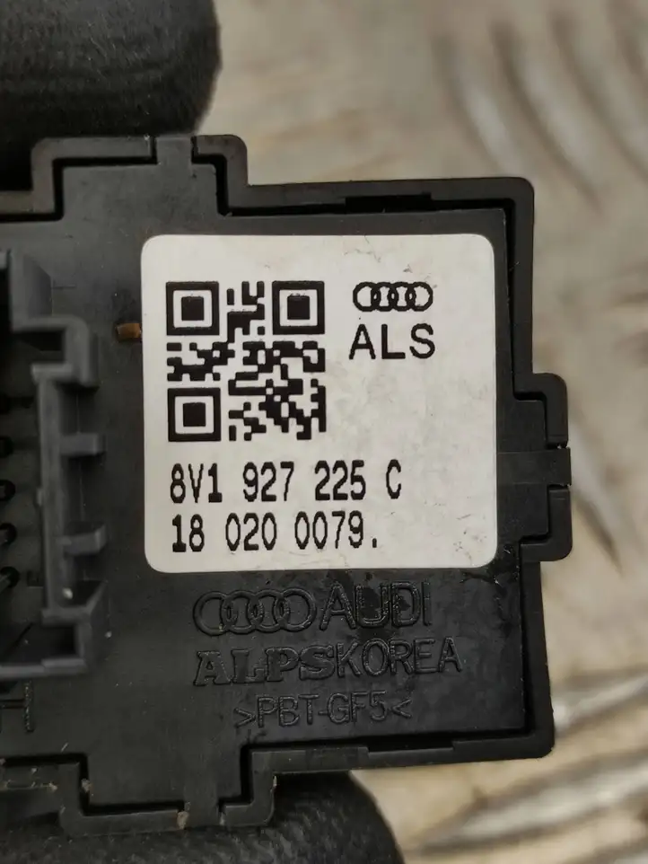Audi A3/S3 8V (2016 - 2020) 8V1927225C Кнопка ручного тормоза — фото 5