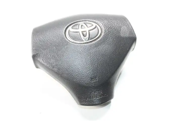 Toyota Corolla Verso E121 (2004 - 2007) Подушка безопасности руля — фото 1