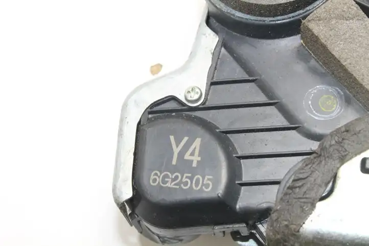 Toyota Corolla Verso E121 (2004 - 2007) Замок ручки двери — фото 2
