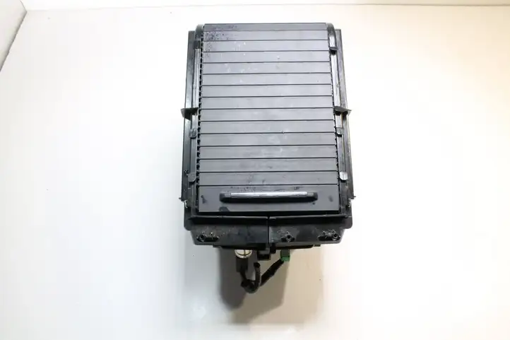 Honda CR-V (2009 - 2012) 83411SWAJ010M1 Вещевой ящик — фото 2