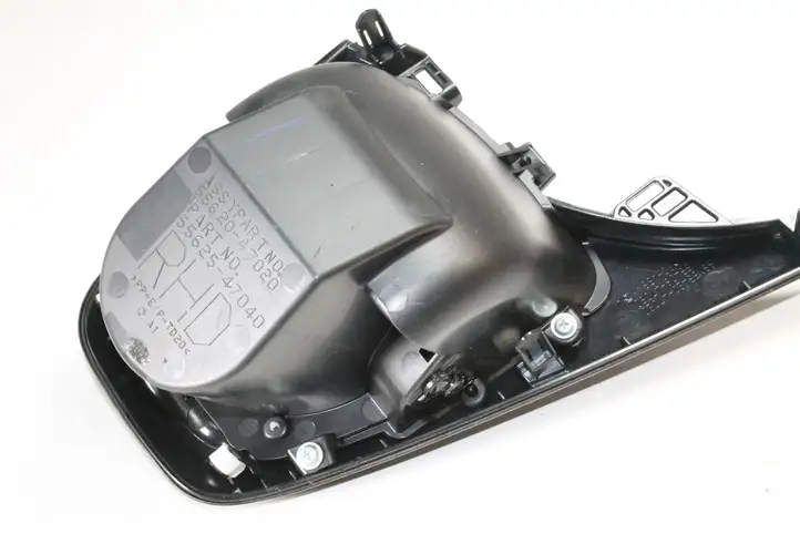 Toyota Prius (XW30) (2009 - 2015) 5562547040 Передний подстаканник — фото 6