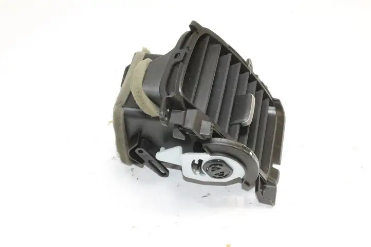 Honda Civic (2006 - 2011) 77620SNAU0 Воздушная решетка панели — фото 2
