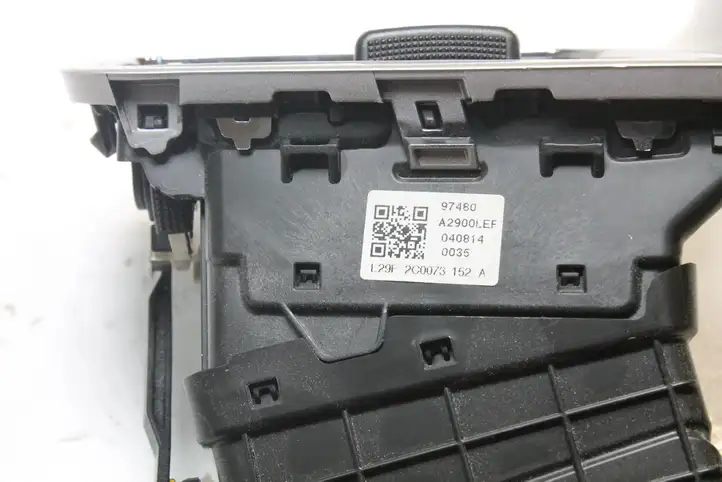 Kia Ceed (2012 - 2015) 97480A2900 Воздушная решетка панели — фото 7
