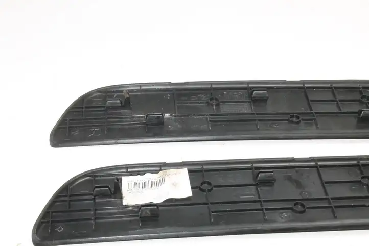 Kia Ceed (2012 - 2015) 85888A2000 Внутренняя обшивка порога (комплект) — фото 2
