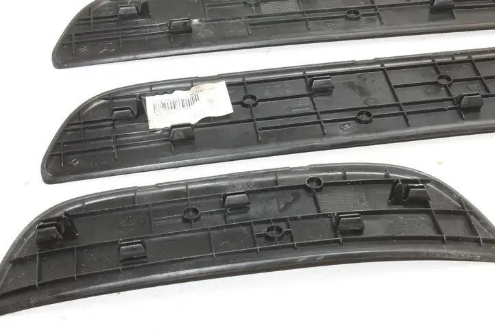 Kia Ceed (2012 - 2015) 85888A2000 Внутренняя обшивка порога (комплект) — фото 9