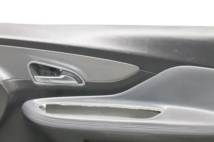 Opel Mokka (2012 - 2016) Обшивка передней двери — фото 3