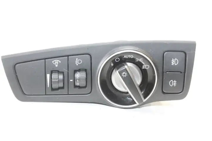 Hyundai i40 (2011 - ) 933003Z950 Включатель фонарей — фото 1