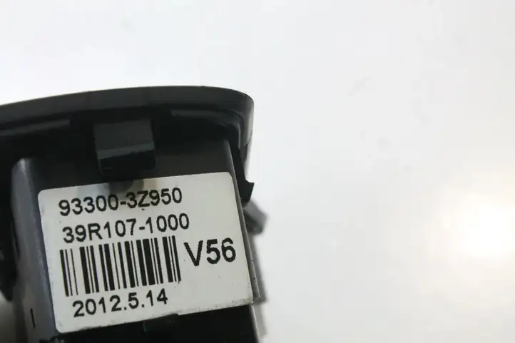 Hyundai i40 (2011 - ) 933003Z950 Включатель фонарей — фото 6