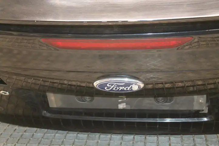 Ford Mondeo MK IV (2007 - 2014) Крышка багажника — фото 8
