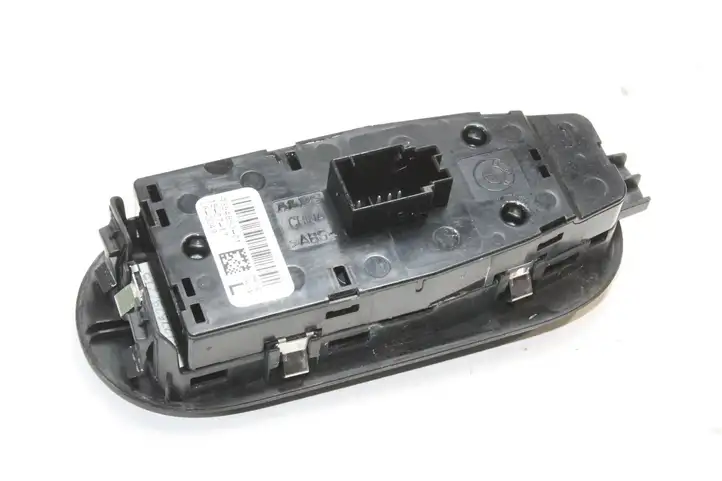 Mini One Cooper F56 F55 (2012 - 2022) 9354853 Кнопка фаркопа в багажнике — фото 3