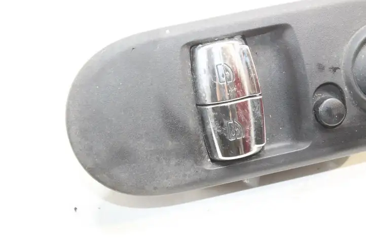 Mini One Cooper F56 F55 (2012 - 2022) 9354853 Кнопка фаркопа в багажнике — фото 5