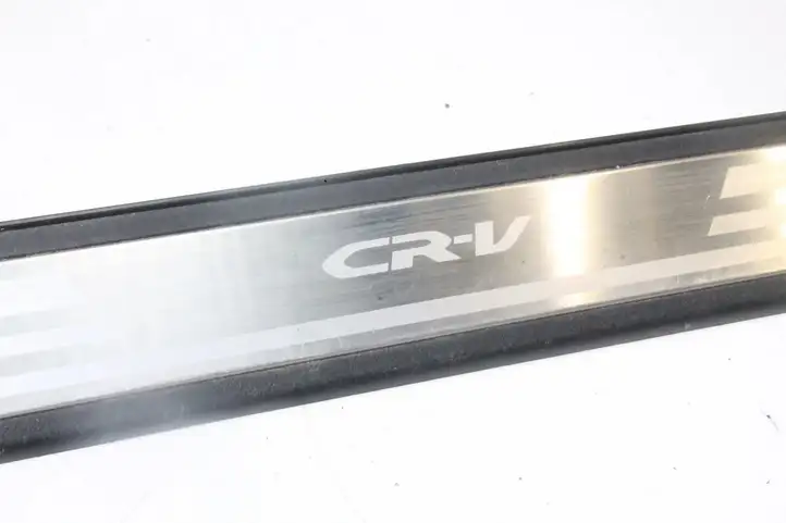 Honda CR-V (2009 - 2012) 84202SWAA012M1 Отделка переднего порога — фото 3