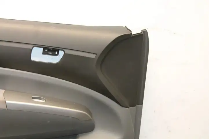 Toyota Prius (NHW20) (2003 - 2009) Обшивка передней двери — фото 4