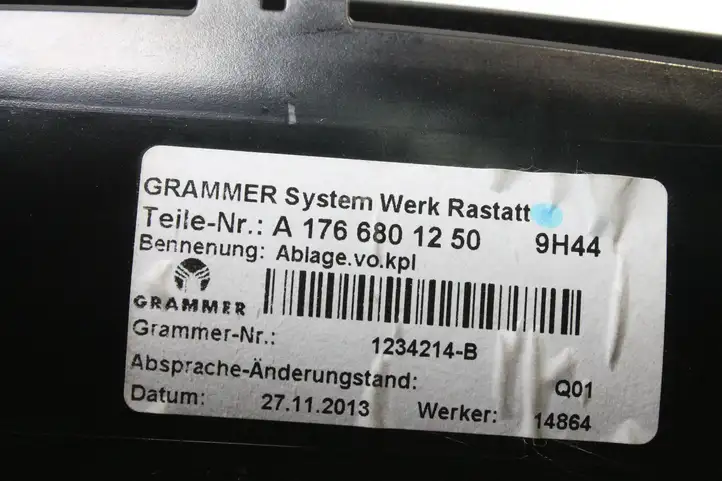 Mercedes-Benz A W176 (2012 - 2018) A1766801250 Передняя пепельница — фото 5