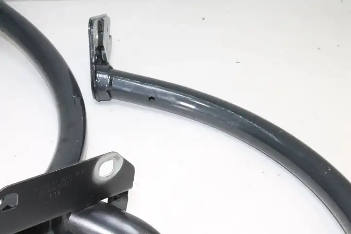 Audi A5 (2007 - 2011)  8T0827302B Петля (петли) задней крышки