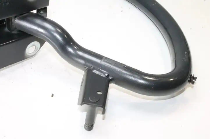 Audi A5 (2007 - 2011)  8T0827302B Петля (петли) задней крышки