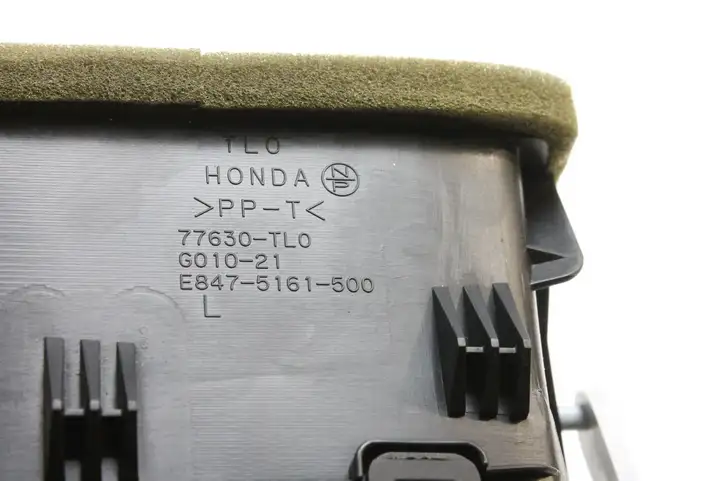 Honda Accord (2008 - 2016) 77630TL0G01021 Воздушная решетка панели — фото 3