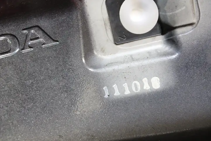 Honda Accord (2008 - 2016) Спойлер заднего стекла — фото 9