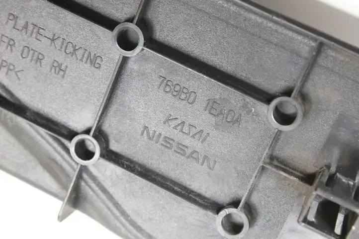 Nissan 370Z (2008 - 2014) 769B01EA0A Отделка переднего порога — фото 6