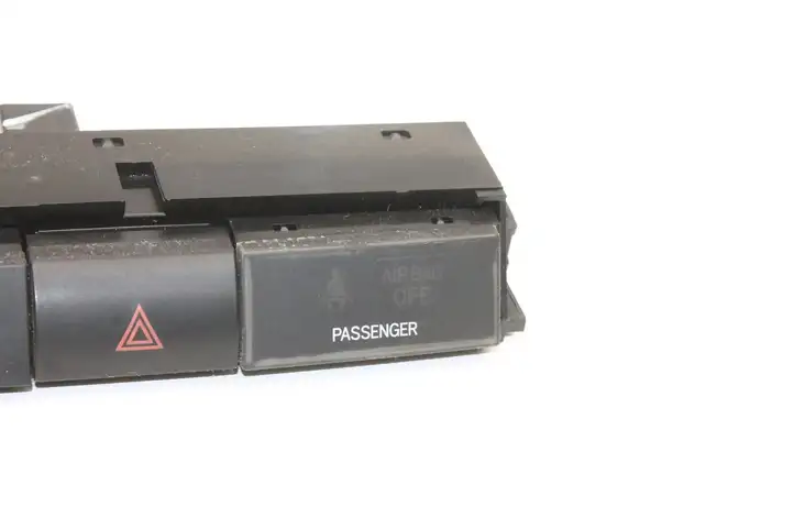 Toyota Corolla Verso E121 (2004 - 2007)  153965 Включатель аварийных фонарей