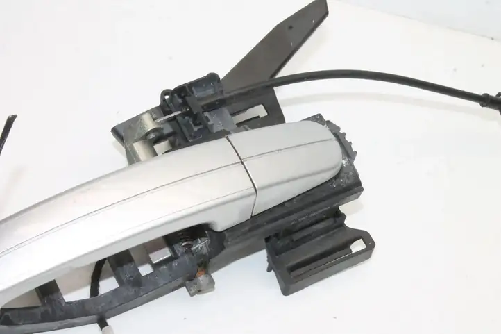 Ford Kuga I (2008 - 2012) 4M51A266B23BE Наружная ручка двери — фото 2