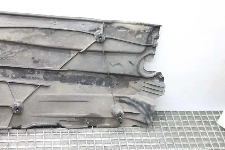 Volkswagen Golf VIII (2019 - ) 5WA825201D Боковая защита днища — фото 8