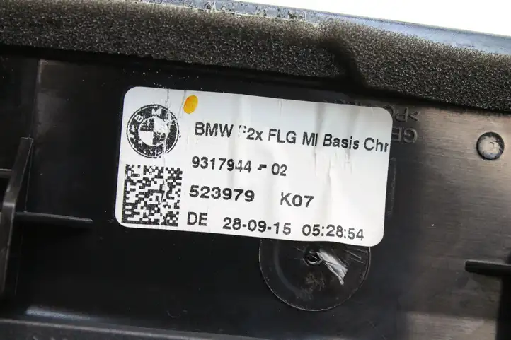 BMW 1 F20 F21 (2011 - 2019) 9317944 Воздушная решетка панели — фото 5