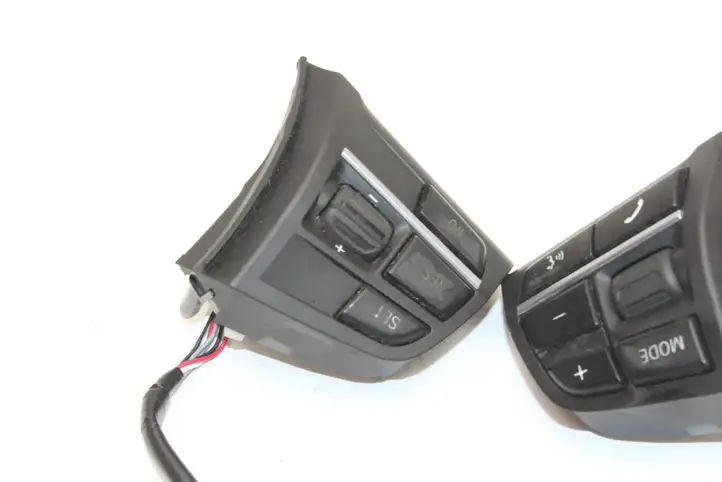 BMW 7 F01 (2008 - 2016) 9229483 Кнопки на рулевом колесе — фото 2