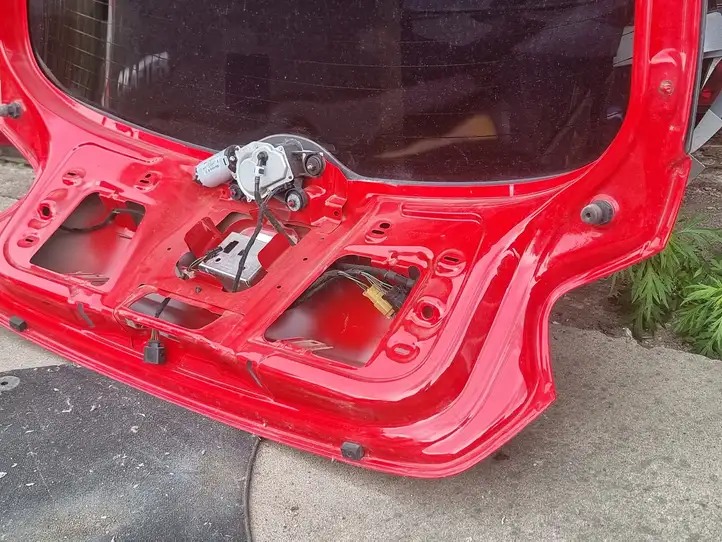 Seat Ibiza IV (6J,6P) (2008 - 2017) Крышка багажника — фото 10
