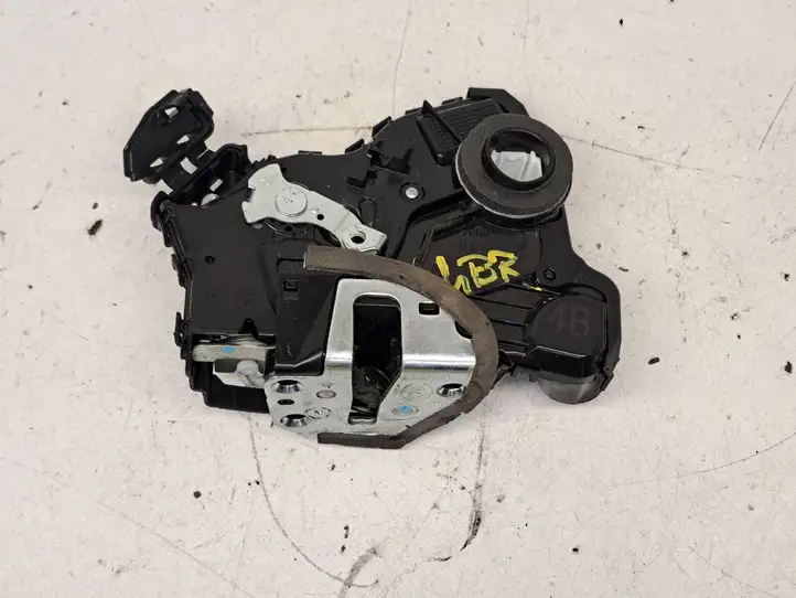 Toyota Avensis T270 (2009 - 2012) A084219 Замок задней двери — фото 4