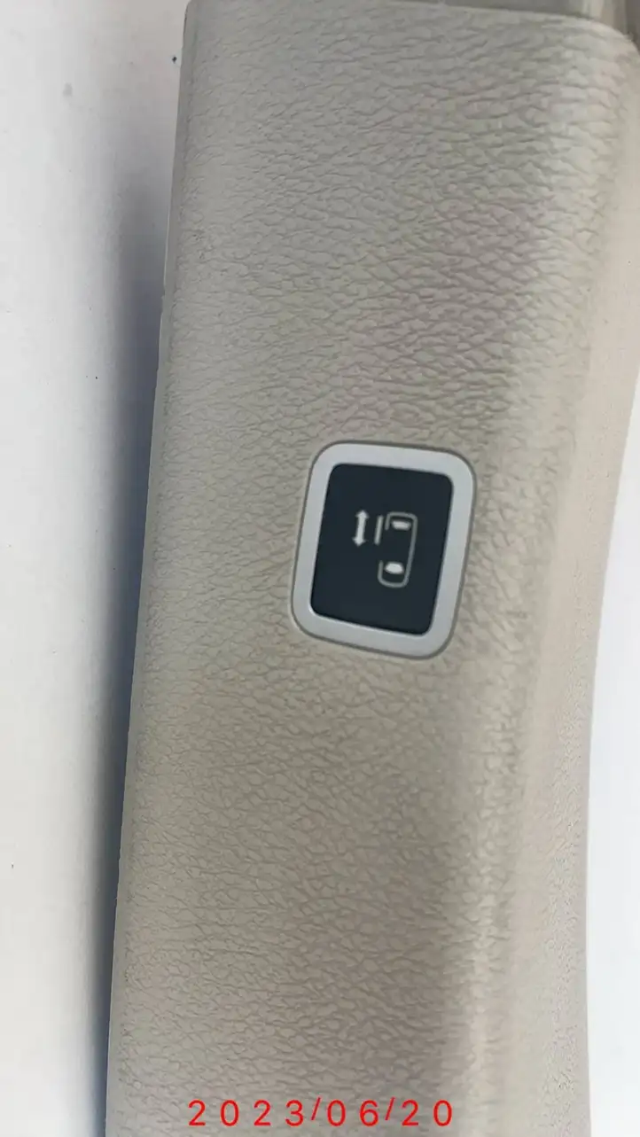 Chrysler Pacifica (2016 - ) 5RH581D2AD Верхняя обшивка стойки B — фото 5