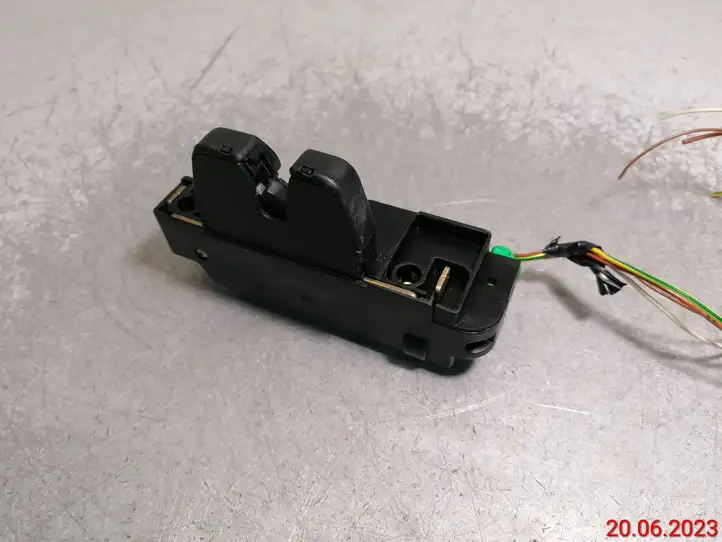 Citroen Xsara Picasso (1999 - 2012) 9633089280 Замок крышки багажника — фото 2