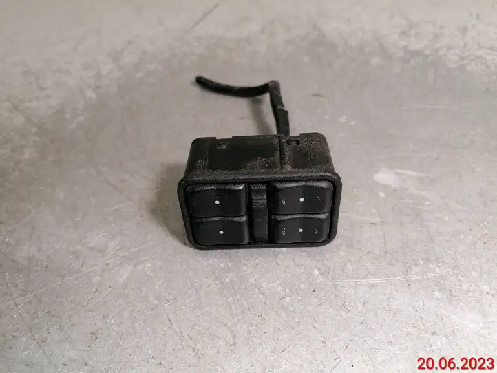 Opel Zafira A (1999 - 2003) 13363401 Блок кнопок стеклоподъемников — фото 1