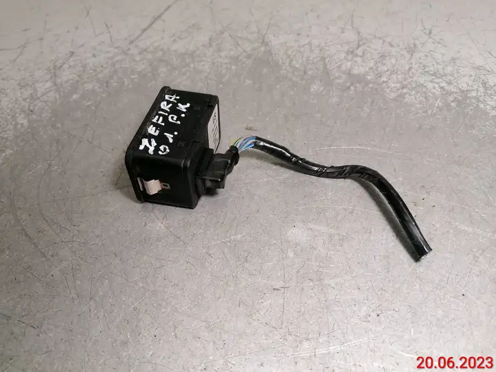 Opel Zafira A (1999 - 2003) 13363401 Блок кнопок стеклоподъемников — фото 7