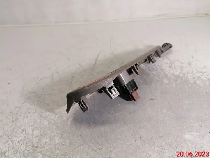 Citroen Xsara Picasso (1999 - 2012)  9631315677 Отделочный щит панели (боковой)