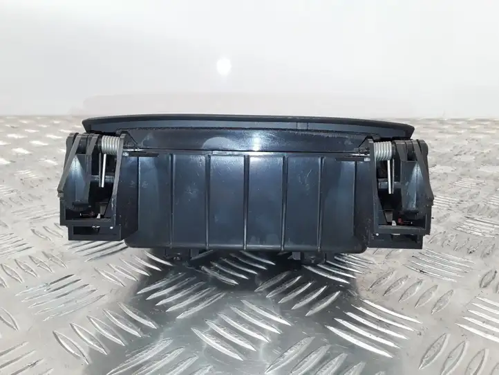 Chevrolet Captiva (2006 - 2011) TBX18 Вещевой ящик — фото 3
