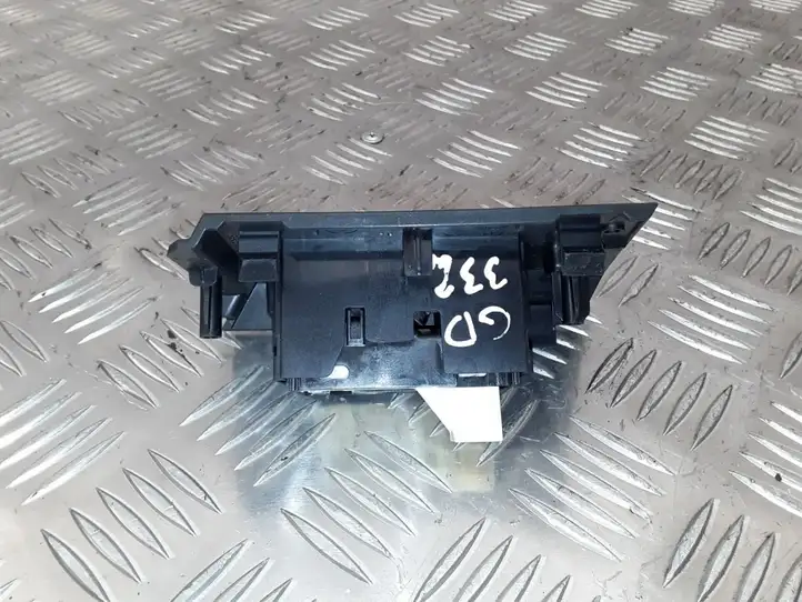 Toyota Auris E180 (2012 - 2018) 7427102630 Блок кнопок стеклоподъемников — фото 6