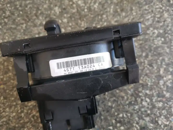 Ford Mondeo Mk III (2000 - 2007) 4S7T13A024CA Включатель фонарей — фото 2