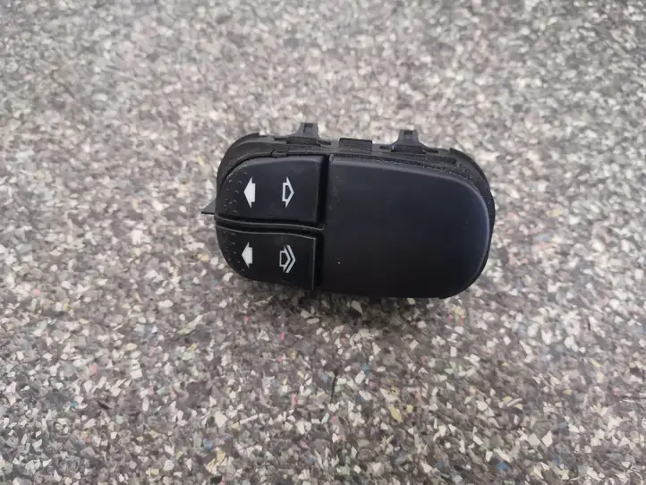 Ford Focus (1998 - 2004) 98AG14529AC Кнопка стеклоподъемников — фото 1