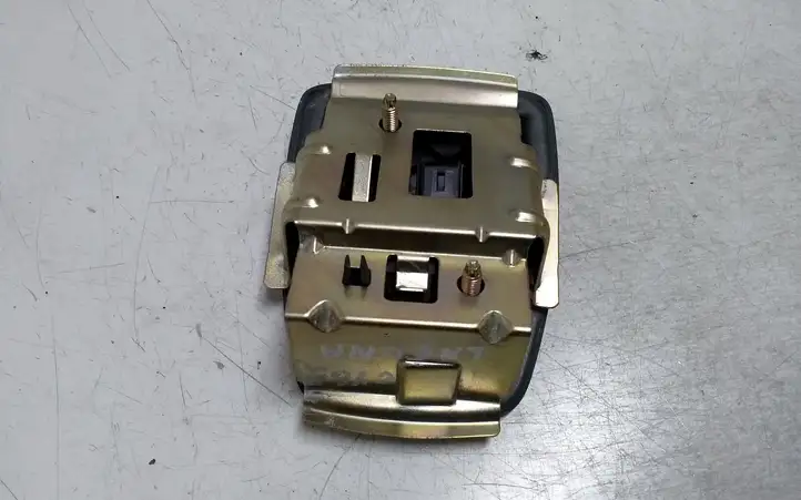 Renault Laguna II (2001 - 2005) 98001101 Кнопка закрытия крышки багажника — фото 4