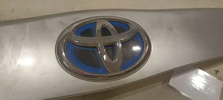 Toyota Prius (XW30) (2009 - 2015) 7680147070 Обшивка багажника — фото 3