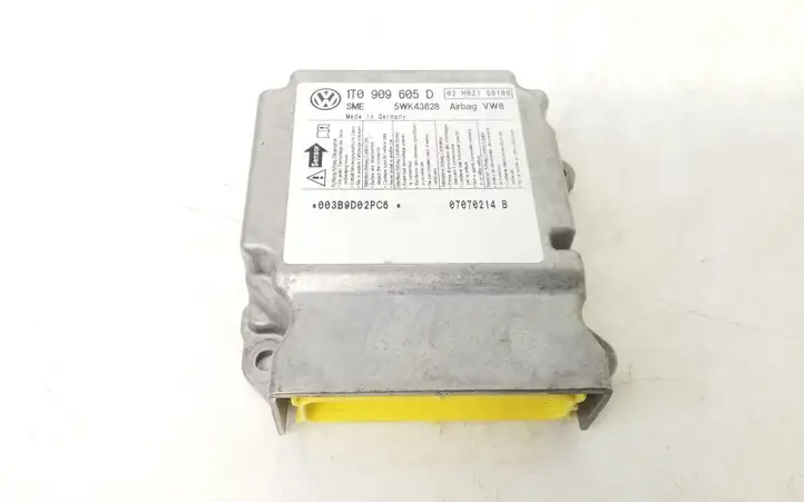 Volkswagen Touran I (2003 - 2010)  1T0909605D Блок управления надувных подушек