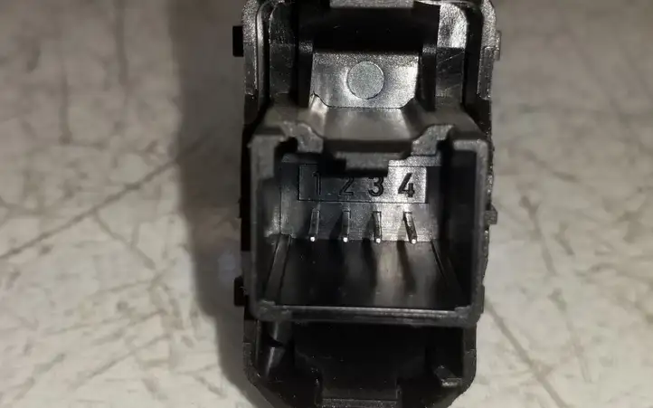 Ford Focus (2011 - 2015) 10091844 Кнопка стеклоподъемников — фото 3