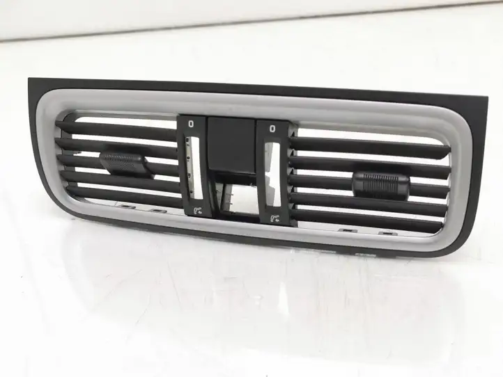 Skoda Roomster (5J) (2010 - 2015) 5J0820951S01 Центральный воздушный дефлектор — фото 2